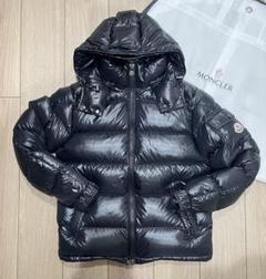 ブラック Moncler Mayaショートダウンジャケット : ショート