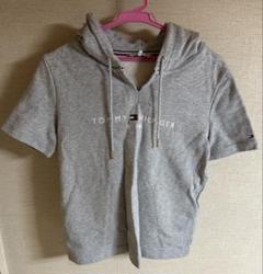 TOMMY HILFIGER グレー 半袖トップス