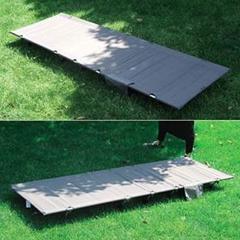 アウトドアベッド 折りたたみ式 ベッド コット 超軽量 耐荷重150kg キャ