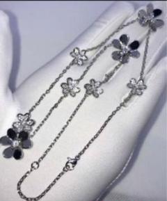 最高級　花モチーフ フリシルバー ネックレス　ヴォルクオリティー 最高級 花モチーフ フリシルバー ネックレス ヴォルクオリティー