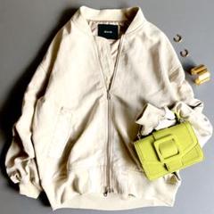 美品⭐️アルアバイル ノーカラー レザー ブルゾン ジャケット ベージュ 近年 ブークレーノーカラージャケット|allureville OFFICIAL SITE