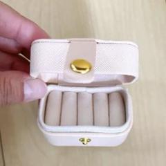 ミニジュエリーボックス 携帯用 小箱 持ち運びピアスケース 旅行 出張 (ピンク