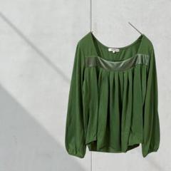 T366【en deux passy】カットソー　Tシャツ　長袖　緑　Ｍ　派手