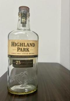 ハイランドパーク25年 シングルモルトウイスキー　空き瓶 ハイランドパーク25年 750ml 木箱付 | お酒買取エイブイ