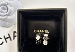 【極美品 】CHANELシャネル CCロゴ フラワーフープピアス お花がかわいいのサムネイル