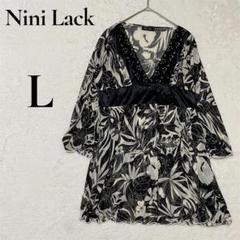 NiniLack チュニック　モノトーン花柄　体型カバーに　薄手　透け感あり