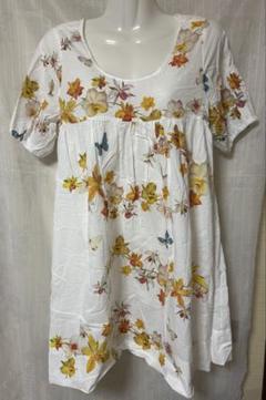 [新品]花柄ホワイトチュニック 半袖