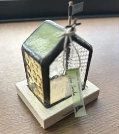 ガラス製ハウス型オブジェ ステンドグラス　メッセージ付き
