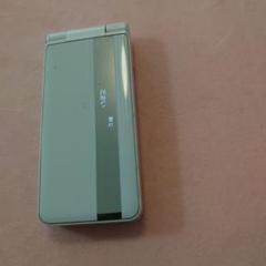 P-01J docomo ホワイト