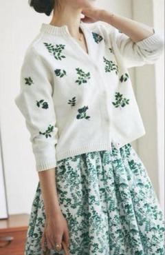 SEVENTEN*セブンテンバイ コットンカーディガン 金ボタン ホワイト M ONE POINT EMBROIDERED CARDIGAN & BAG｜seventen