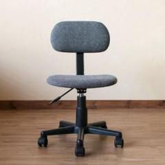 オフィスチェア　グレー
