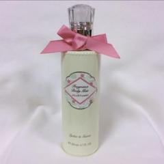 ジルスチュアート フレグランスボディミスト『ライチ&グァバ』200ml
