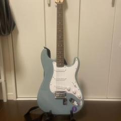 Squier Stratocaster エレキギター限定カラーストラップカポ付き