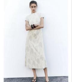 スペイン発送 ZARA テクスチャードレス エクリュベージュ 最新作 タグ付き新品☆ZARAのテクスチャーワンピース☆Sサイズ