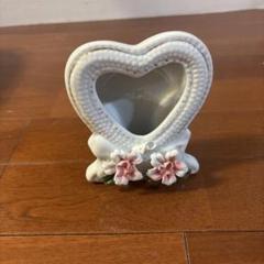 ハート型　陶器フォトフレーム 花装飾付き
