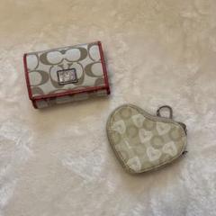 【新品】Coach ハート型コインケース ベージュ 公式】コーチアウトレット | 【COACH X OBSERVED BY US】ハート