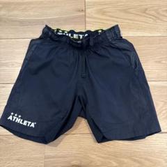 ATHLETA 黒 ハーフパンツ 130サイズ