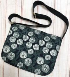 ミナペルホネン ハンドメイド メッセンジャーバッグ rosy ネイビー ミナペルホネン ハンドメイド メッセンジャーバッグ rosy ネイビー