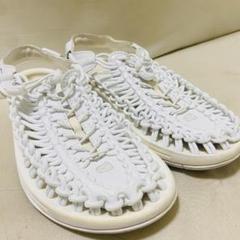 箱無し未使用難あり【KEEN】ユニーク24.5