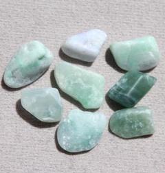 希少品　骨董 昭和十年　本翡翠 天然石 宝石 アンティーク雑貨　時代物 Ten jade and jadeite snuff bottles, Qing dynasty, 19th
