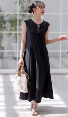 anysis ロングワンピース　レース　美品　紺　結婚式　オンワード anysis ロングワンピース レース 美品 紺 結婚式 オンワード