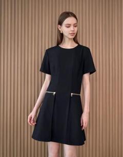 【新品未使用】 saturdayclub サタデイクラブ ノースリーブワンピース SaturdayClub ノースリーブ Vネック 無地 ワンピース