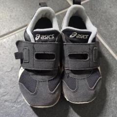 asics キッズシューズ 黒/白　18センチ