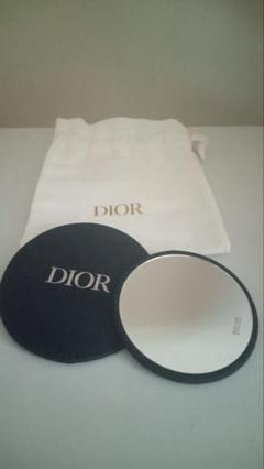 ディオールノベルティミニミラー Christian Dior - 今だけ値引き◎【新品未使用】Dior ミラー 二