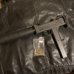 P90 TR 拡張ストックと社外バッテリー付き【ジャンク】 P90 TR 拡張ストックと社外バッテリー付き【ジャンク】