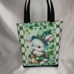 激レア女の子パネル生地　ハンドメイド　ミニバック 激レア女の子とチワワパネル生地 ハンドメイド まちなしバッグ
