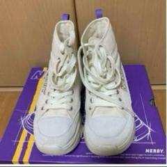 NERDY スニーカー