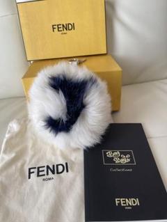 2025年最新】FENDIイニシャルチャームの人気アイテム - メルカリ