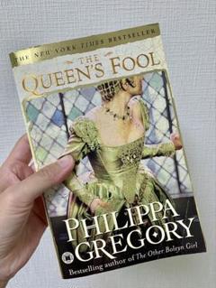洋書　The Queen's Fool