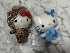 蝶々の妖精になった「ハローキティ」たちのぬいぐるみ