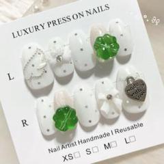 現品୨୧ちゅるんウィッシュコアネイルチップ　クローバー　パールホワイトバレリーナ