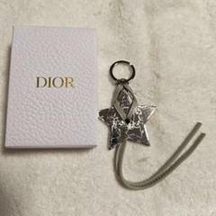 Dior 星型メタリックチャーム