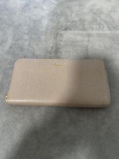 FURLA ベージュ 長財布