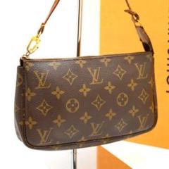 【超美品❗】　ルイヴィトン モノグラム　ポシェットアクセソワール　ハンドバッグのサムネイル