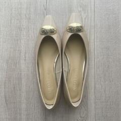 【美品】ルタロン パンプス ベージュ 23.5 ゴールド金具