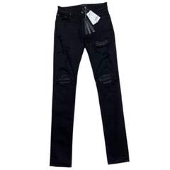 yvngpatra着用 AMIRI MX1 アミリ　デニム　スキニー AMIRI MX1 ダメージ スキニージーンズ | ブラック | FARFETCH JP