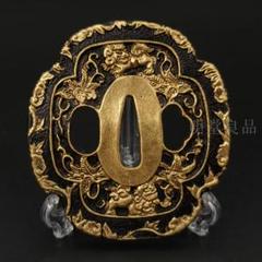 B-19 鍔　武具　刀装具　鉄製　アンティーク　美術品　工芸品　装飾品 龍透鍔 刀装具 日本刀鍔 鉄製 骨董品 美術刀剣 コレクション