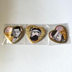 ゴールデンカムイ 尾形 百之助 愛です 缶バッジ ゴールデンカムイ 愛です 缶バッジ 尾形百之助setオンライン