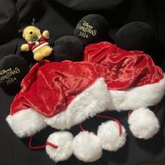 ディズニークリスマス2024 ミッキー　サンタ帽子、プーさんぬいぐるみ