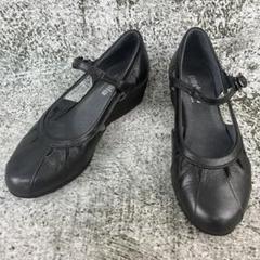 ペダラ パンプス ブラック レザー ウェッジソール ストラップ