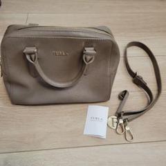FURLA グレージュ ハンドバッグ ストラップ付き