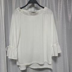 #新品✨タグ付き✨HusHusHホワイト 五分袖 フリル袖 トップスMサイズ