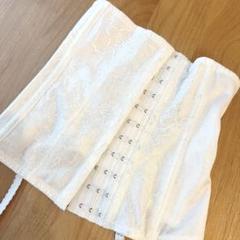 リカちゃん人形の服 生成り色さくらんぼ模様生地、真っ赤