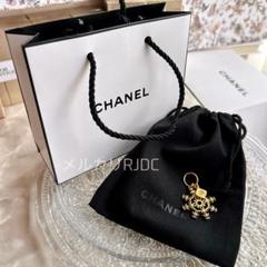 【メルカリ便】新品未使用品シャネル CHANEL SUITES キー ノベルティ シャネルCHANEL ノベルティ - メルカリ