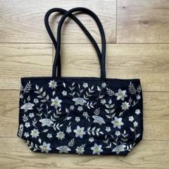 美品 刺繍 花柄 バッグ bag 黒 ブラック マチあり 大容量
