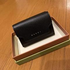 マルニ MARNI 財布 三つ折り ミニ財布 サフィアーノレザー ブラック　新品